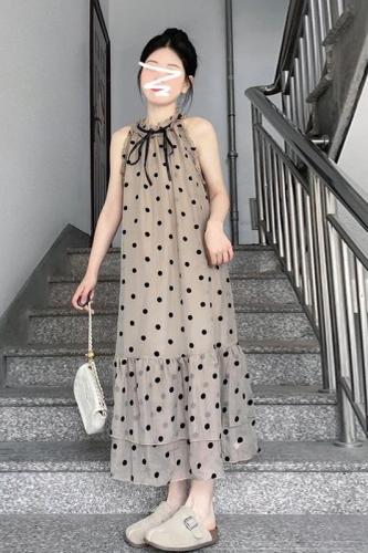 French halterneck polka-dot dress for women summer 2024 new seaside vacation short sleeveless temperament long dress