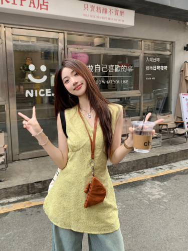 Real shot~V-neck yellow hollow embroidered lace cotton shirt women's mid-length waist sleeveless layering top