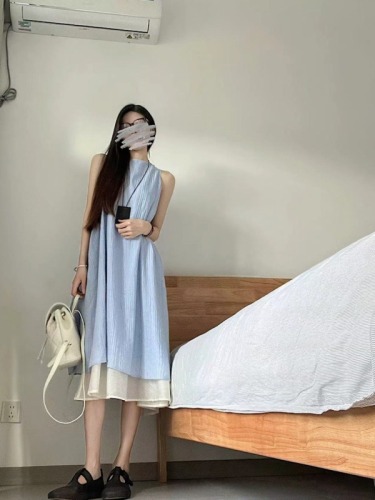 Actual shot of blue sleeveless dress, new summer style splicing and textured mid-length dress