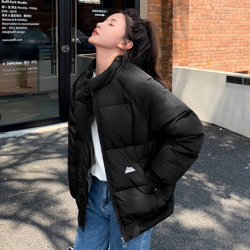 Actual shot of 2024 new winter down jackets for women, short cotton-padded clothes, internet celebrity live broadcast, student cotton-padded clothes, bread clothes