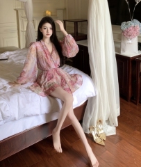 Actual price, real shot, printed dress, georgette waist, resort style v-neck, loose lantern sleeve short skirt