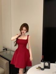 Real shot of U-neck suspender dress for women 2024 new style French niche high-end sense a hem skirt
