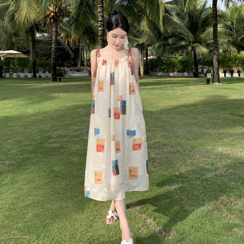 Tea break French high-end sexy seaside vacation floral suspender dress for women summer super fairy loose beach long dress