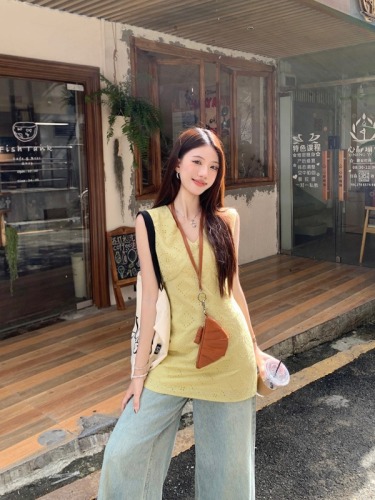 Real shot~V-neck yellow hollow embroidered lace cotton shirt women's mid-length waist sleeveless layering top