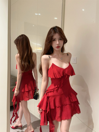 Pure Desire Sweetheart Hot Girl's Layered Pleated Slim V-Neck Waist Sling Dress Sexy Irregular Short Skirt