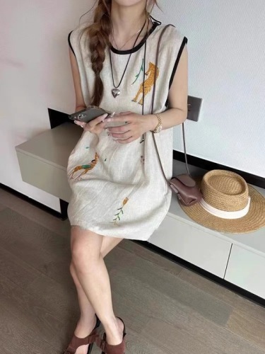 Summer Heavy Industry Cartoon Embroidered Sleeveless Vest Dress for Small Women Loose Casual Mid-Length Linen Top