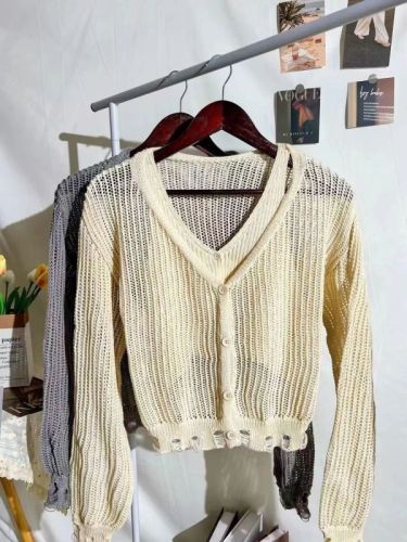 Apricot V-neck knitted cardigan for women in autumn and winter European high-end texture design hollow tassel short sweater jacket