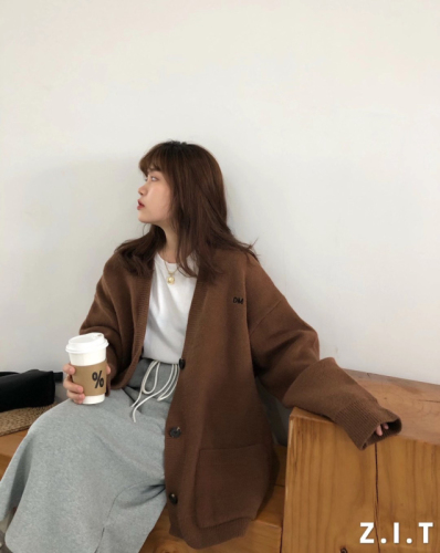 yroom Korean ins lazy style knitted cardigan women's thickened autumn and winter loose v-neck sweater jacket khaki color