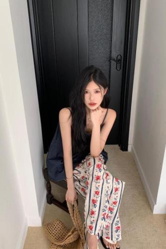 Actual shot of Korean style loose and slim retro denim halter top + high-waisted casual floor-length wide-leg pants suit