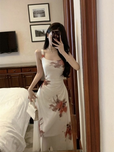 Real shot~ Super figure-showing printed suspender dress for women, new slim-fitting sexy hottie hip-covering long skirt