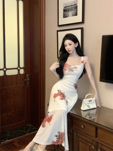 Real shot~ Super figure-showing printed suspender dress for women, new slim-fitting sexy hottie hip-covering long skirt