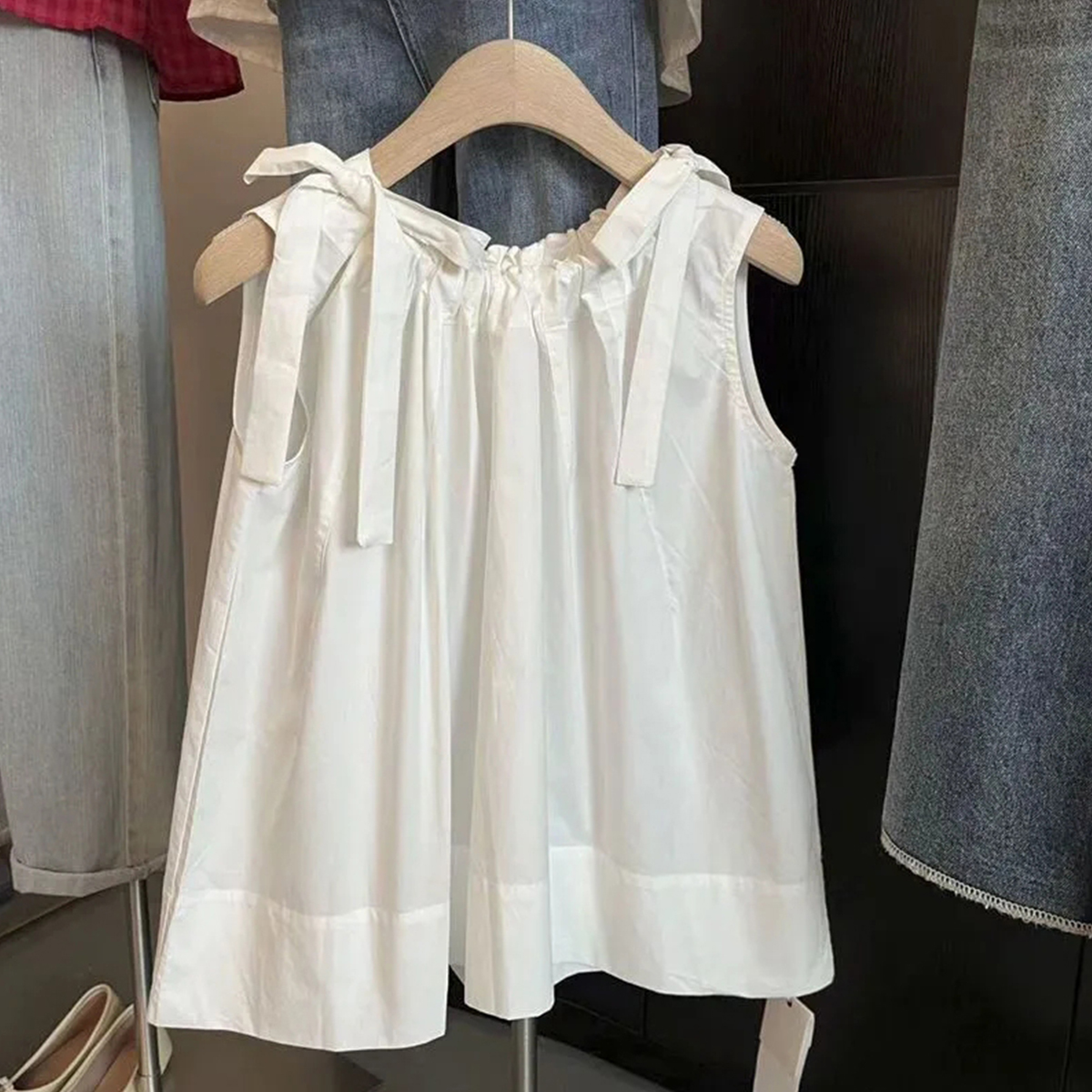 Quality Inspection Official Picture American Summer Round Neck Pleated Lace Sleeveless Loose Slim Style Shirt Vest for Women