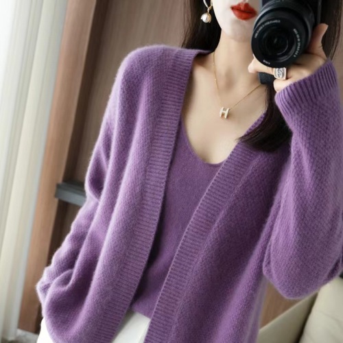 Cardigan Women's 2024 Spring and Autumn New V-neck Solid Color Knitted Sweater Loose Lazy Cardigan Jacket