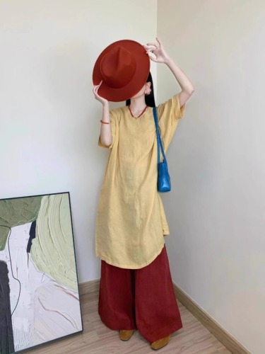 Summer Hong Kong-style design culottes are layered with high-end, slightly fat, loose and lazy two-piece suits that cover the belly and hide the flesh.