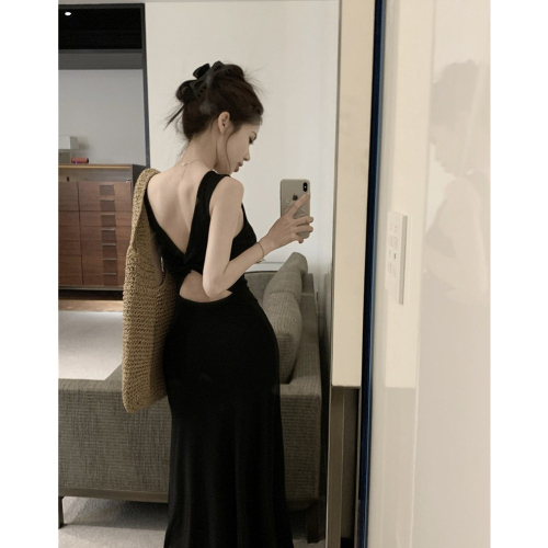 Socialite goddess style, sexy backless waist suspender dress, slim fit, figure-showing long skirt, sleeveless hip skirt