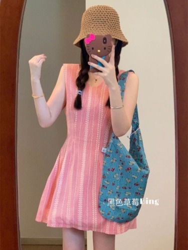 Pink sleeveless dress, sweet and high-end summer new style, small waist, slimming and temperament camisole dress