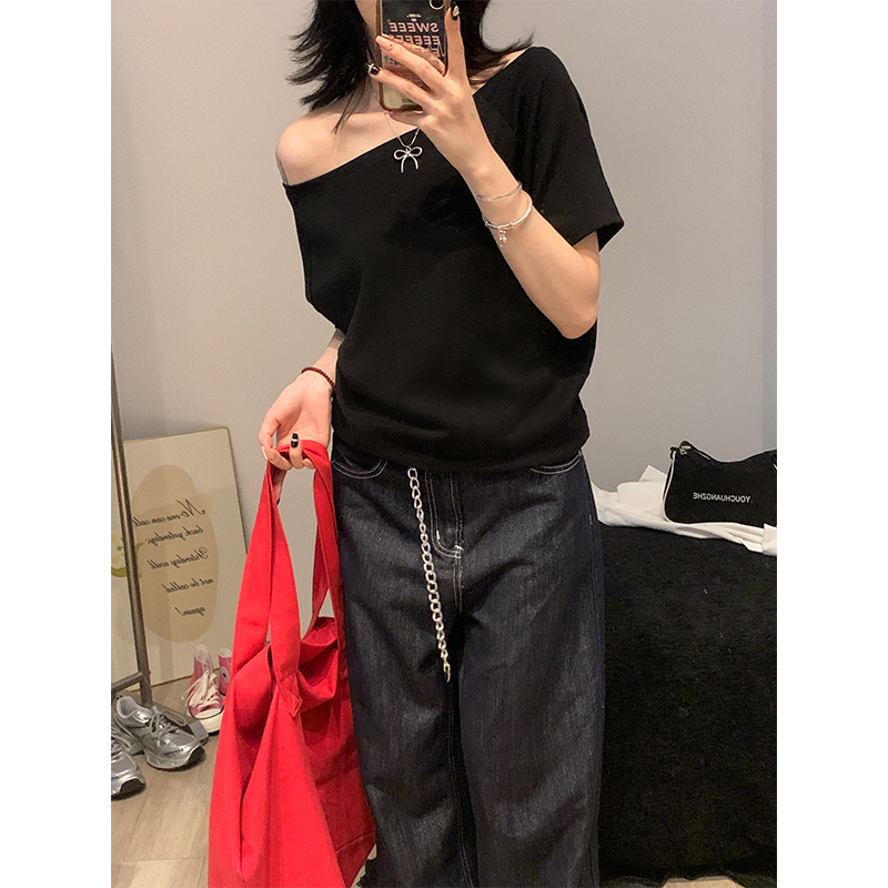 Women's Off-the-Shoulder Short Sleeve T-Shirt 2024 Summer Fashion Hot Girl Design Sensory Shoulder-Strap Top Instagram Trend