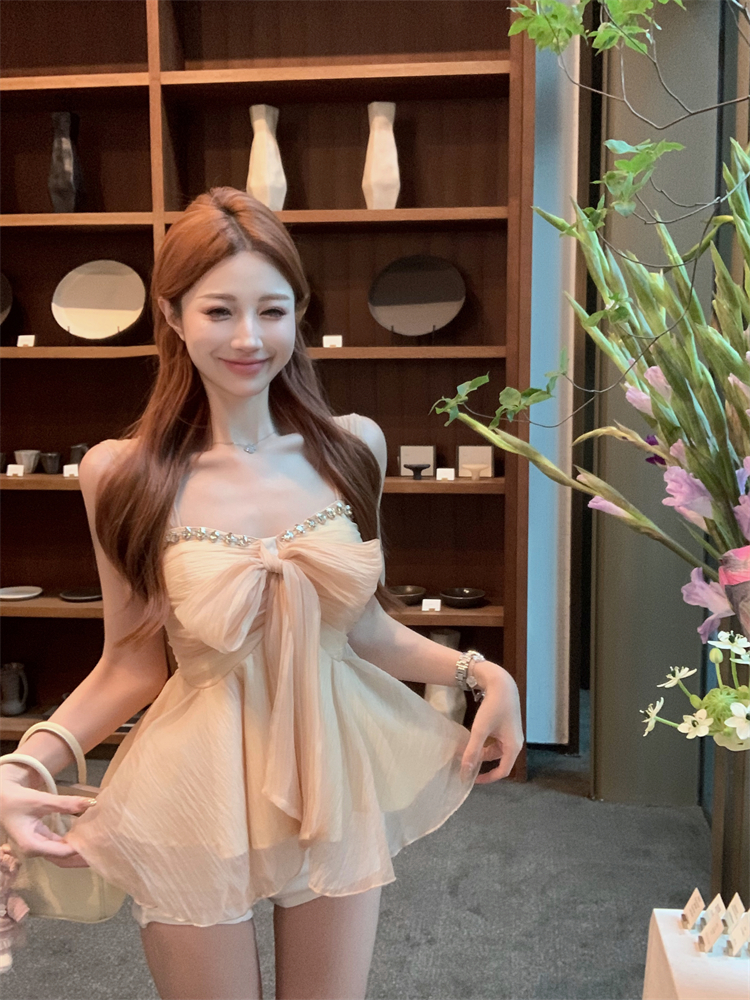 Real shot French niche sweet bow camisole hot girl nail diamond slimming top