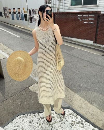 Hollow knitted dress