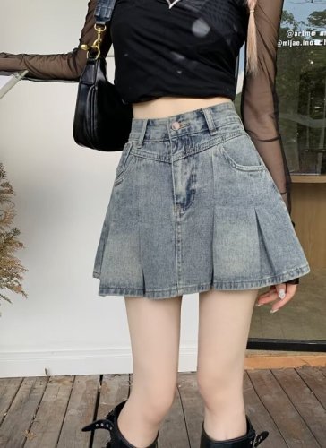 American retro denim short skirt for women summer high-waisted hot girl pleated skirt small A-line skirt 2024 new style