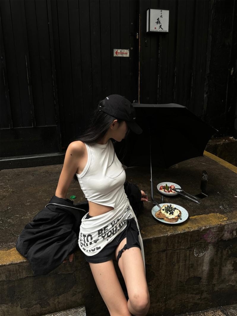 American Hot Girl Personalized Deconstructed Letter Print Irregular Vest Women's Summer Slim Street Hollow Ribbon Top