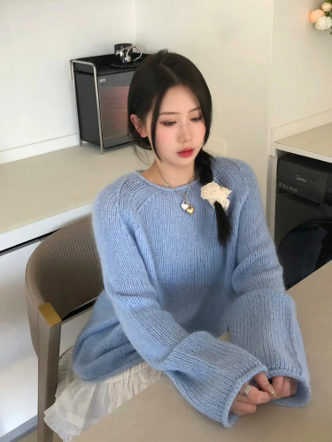 Blue gentle style Korean style gentle blue soft waxy round neck long-sleeved knitted sweater for women 24 autumn new style