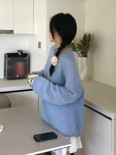 Blue gentle style Korean style gentle blue soft waxy round neck long-sleeved knitted sweater for women 24 autumn new style