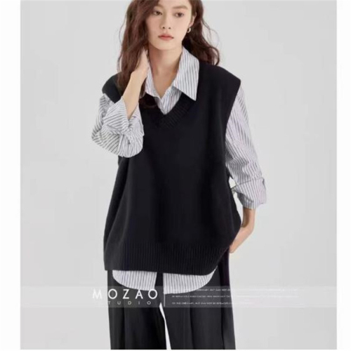 Made of Arctic velvet V-neck knitted vest for women in early spring layered sleeveless sweater woolen waistcoat vest