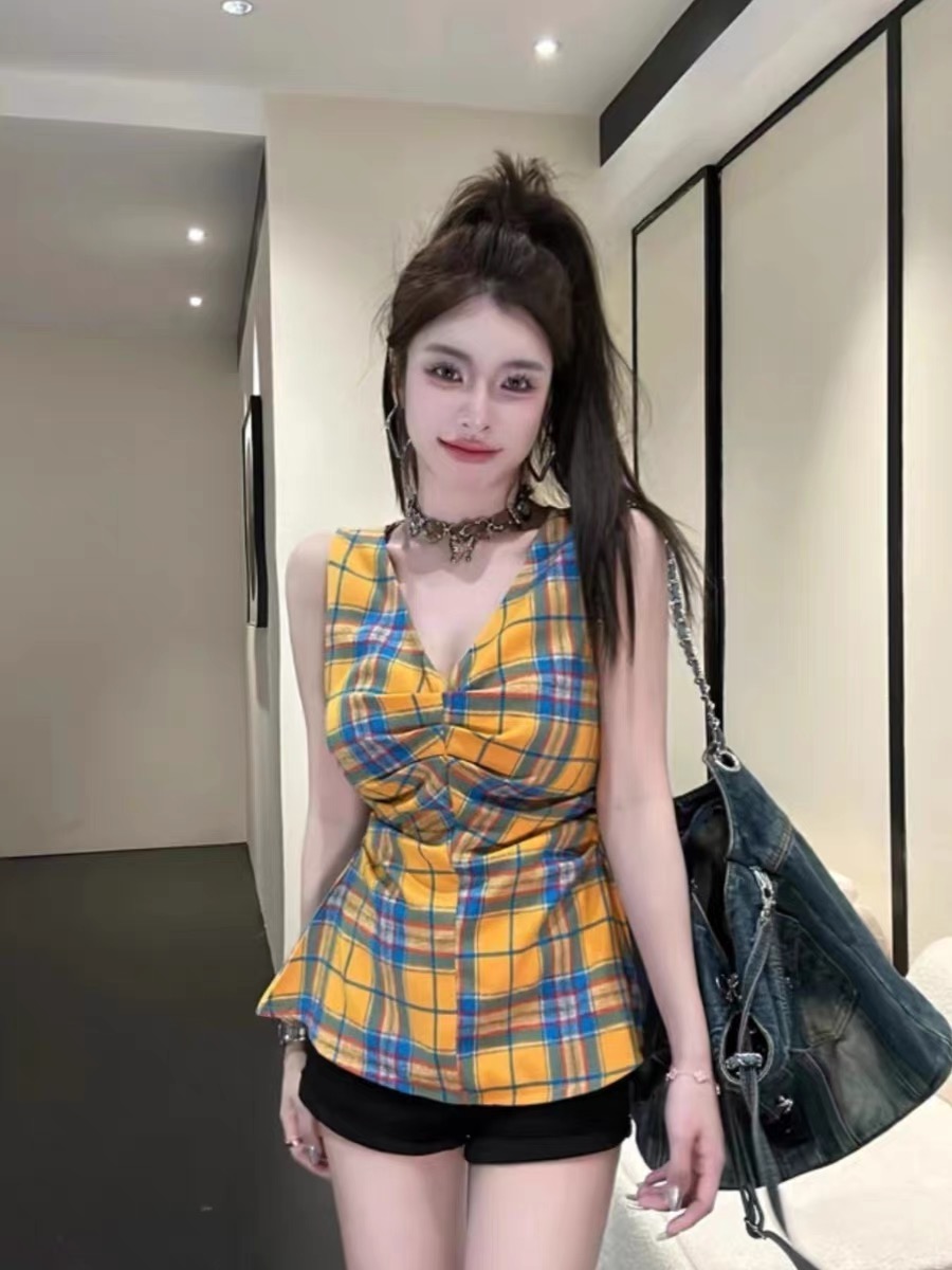 Sexy Hot Girl Plaid V-Neck Sleeveless Vest Women's Summer Style Discreet Leaky Waist Pleated Versatile Top