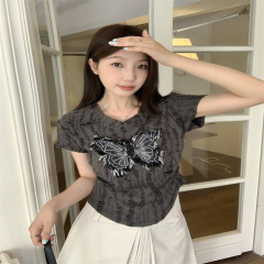 Dongdaemun’s high-end Korean style outfits!  Designed splicing ruffled irregular sleeveless halterneck vest for women