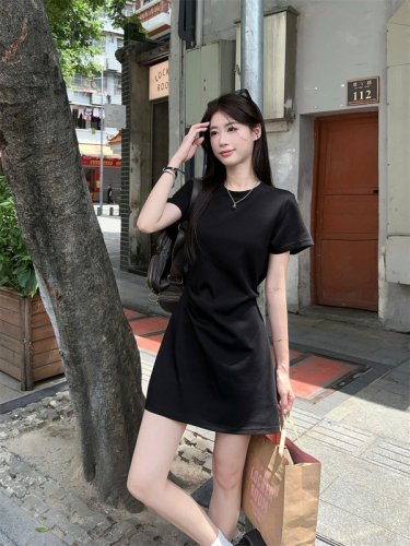 Actual shot: Summer new style round neck short-sleeved dress for women over the knee, casual waist-cinching solid color A-line skirt