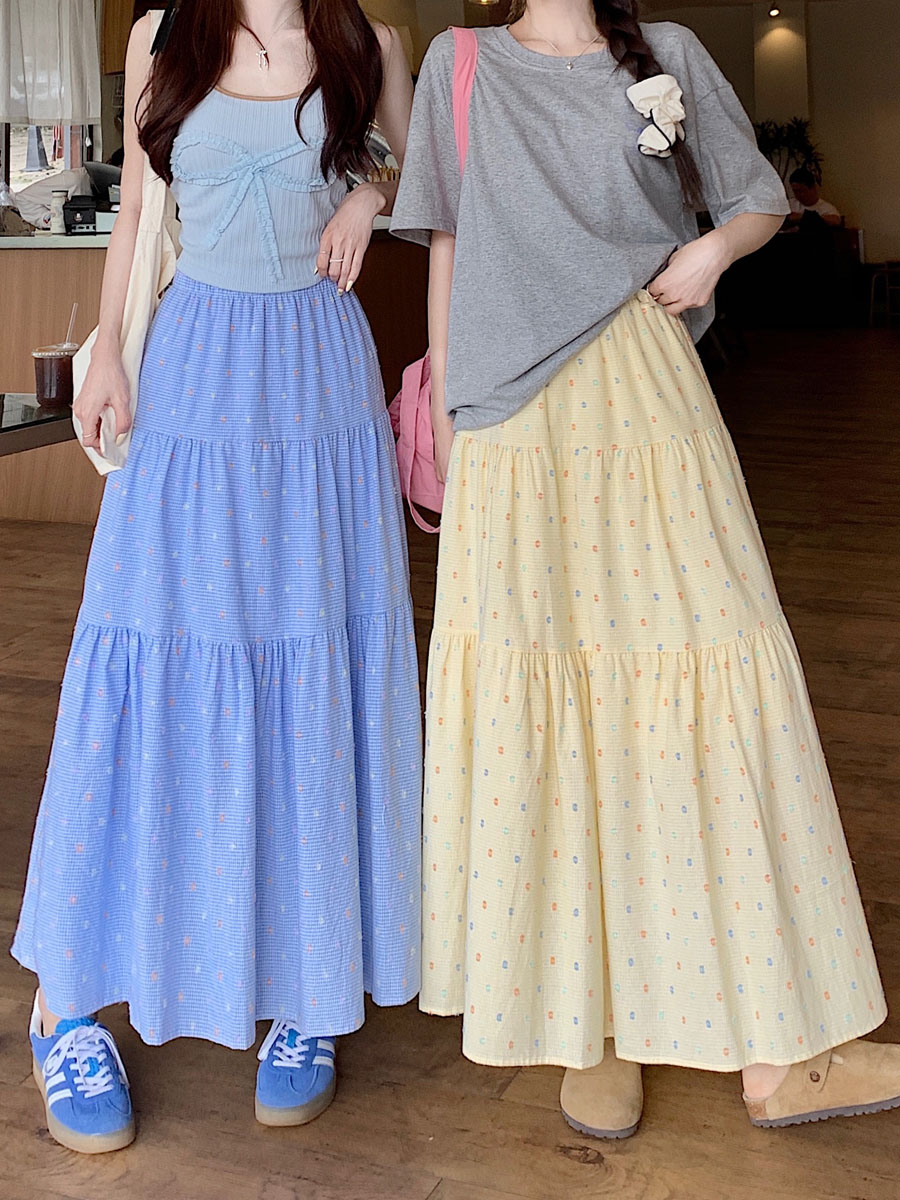 Actual shot ~ 2024 new autumn plaid embroidered A-line skirt for women with high waist, slimming and big swing cake long skirt
