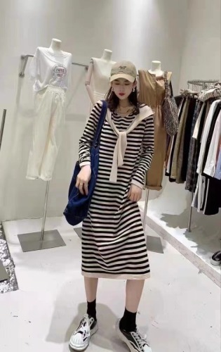 Early autumn striped sweater dress for women, fashionable and versatile, age-reducing bottoming skirt, Korean style loose mid-length sweater trendy