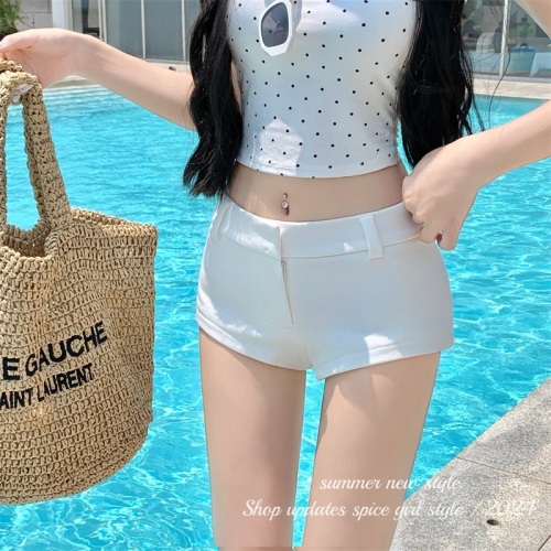 Actual shot of new outerwear sexy butt-covering elastic tight-fitting design low-waisted leg-lengthening super shorts