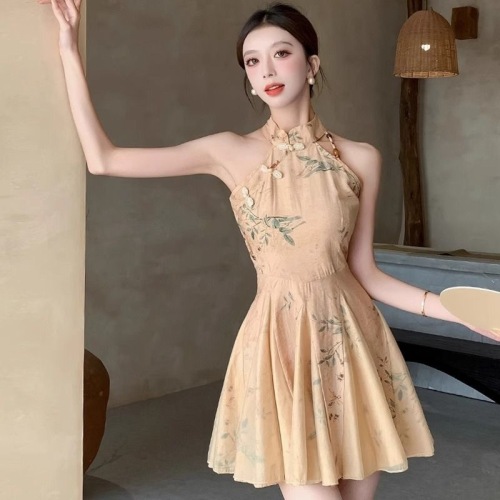 New Chinese style national style dress for small summer women, sleeveless halterneck skirt, short style, slimming, retro temperament