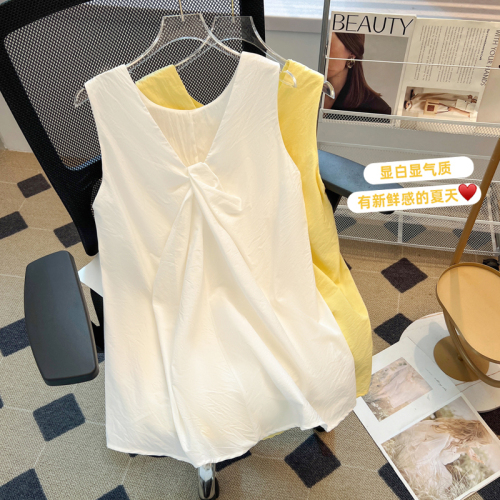 Thirteen lines of women's summer dopamine wear twist vest Korean style unique and beautiful shirt temperament sleeveless top