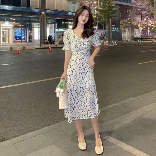 2024 new summer slit slimming and age-reducing floral puff sleeves small fresh dress