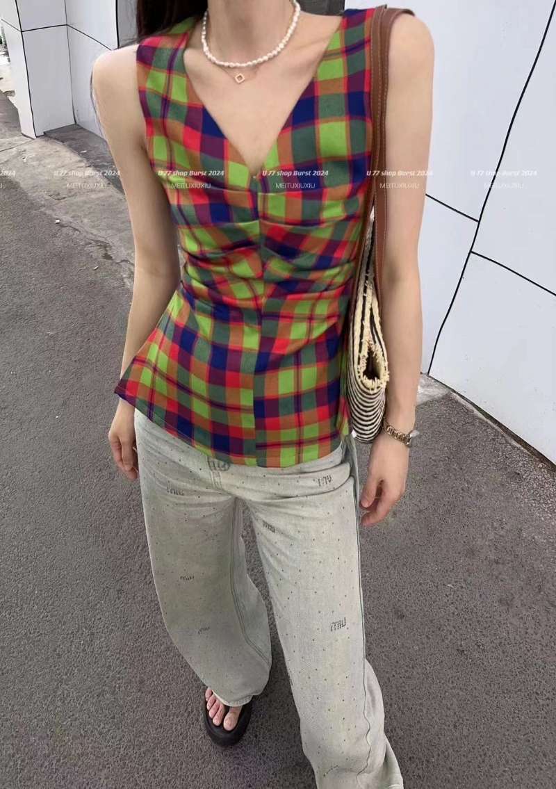 Sexy Hot Girl Plaid V-Neck Sleeveless Vest Women's Summer Style Discreet Leaky Waist Pleated Versatile Top