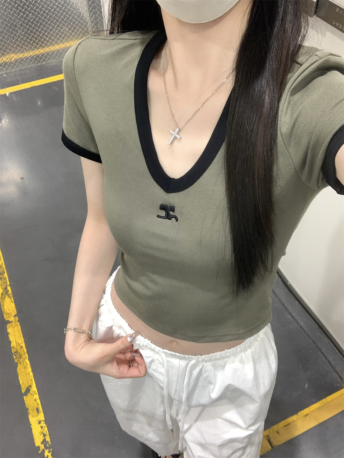 實拍 夏季韓版修身v領撞色百搭正肩顯瘦短款純棉短袖T恤上衣