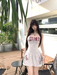 Real shot of American hot girl printed tube top dress for women with waist slimming and slimming A-line puffy short skirt for summer women