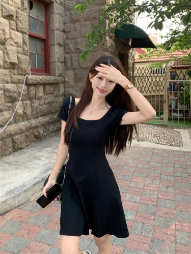 Real shot French waist sweet and spicy black small A-line short-sleeved dress summer 2024 new short skirt