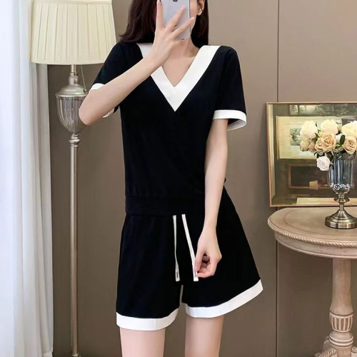 Imitation cotton milk silk 2024 new sports suit T-shirt shorts suit women's summer short-sleeved two-piece trendy set