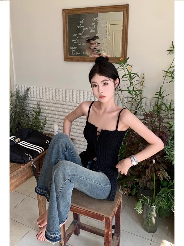Already shipped hollow slim sleeveless niche suspender new solid color sweet and spicy versatile layered atmosphere top for women