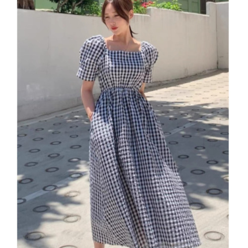 Korean chic summer age-reducing retro niche temperament exposed collarbone square collar plaid waist puff sleeve dress for women