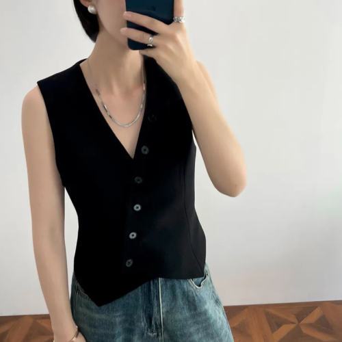 Quality Inspection Officer Picture Spring and Summer Fashionable and Versatile Textured V-neck Sleeveless Inner and Outer Suit Vest Short Top for Women