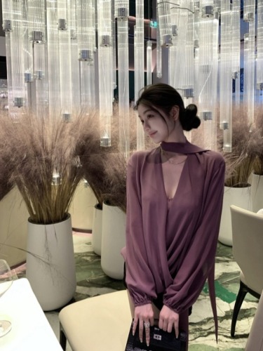 Han Yujia Korean female temperament streamer chiffon shirt for women spring and summer lantern sleeve design suspender with thin shirt inside