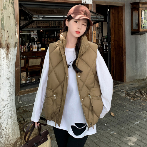 Real shot of thin down cotton vest women's short 2024 new fashionable warm vest lightweight Korean style vest trend