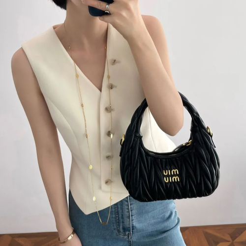 Quality Inspection Officer Picture Spring and Summer Fashionable and Versatile Textured V-neck Sleeveless Inner and Outer Suit Vest Short Top for Women