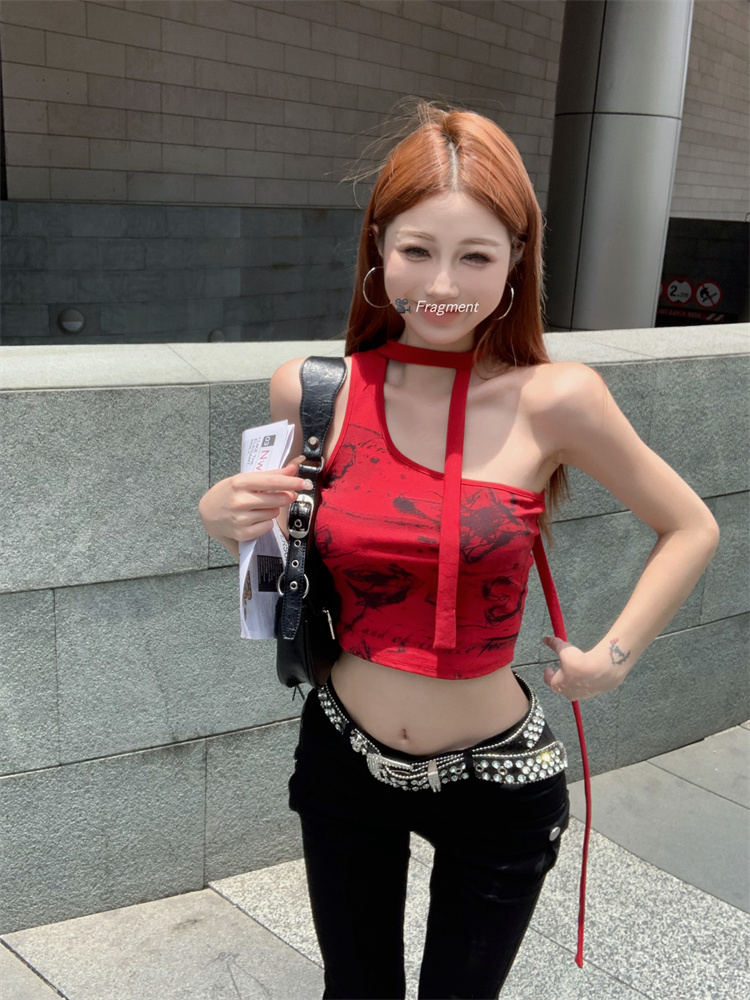 Real shot 2024 summer high street hot girl graffiti printed one-shoulder strap scarf elastic vest top for women