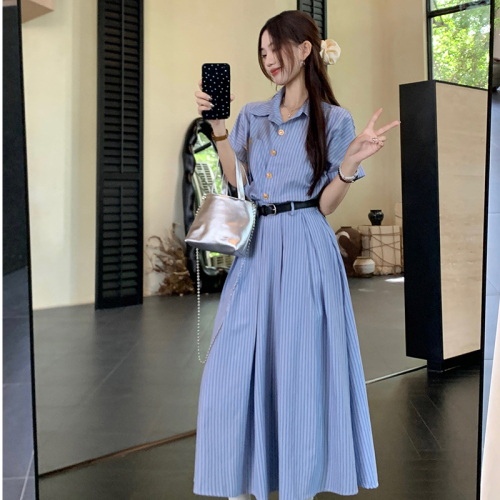 Literary temperament blue striped short-sleeved dress for women summer 2024 new style waist A-line slim fashion long skirt